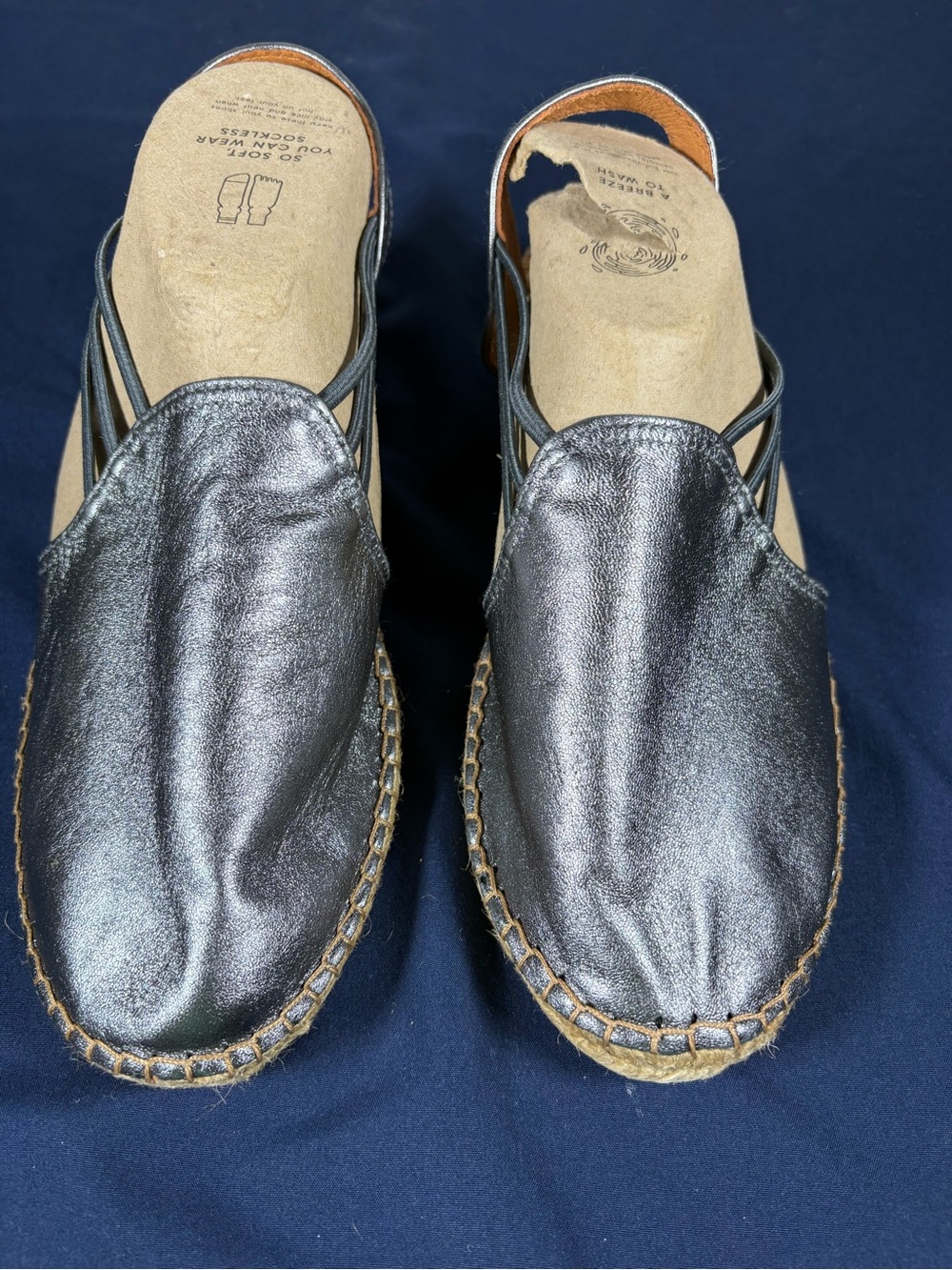 NWT Toni Pons Womenβs Metallic Silver Espadrille Sandals